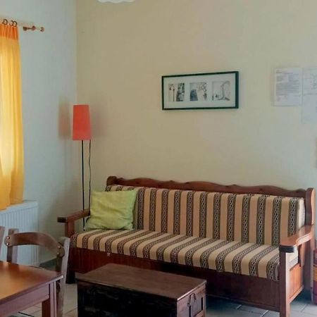 ואטי Lourantos Bayside Apartments מראה חיצוני תמונה