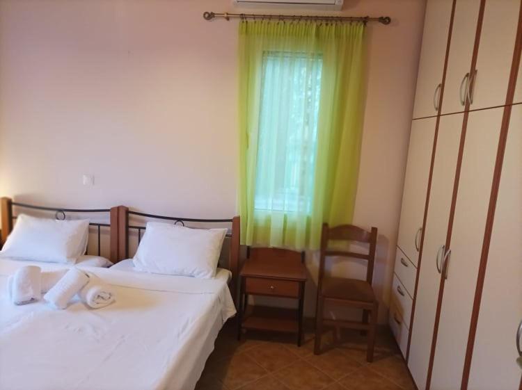 ואטי Lourantos Bayside Apartments מראה חיצוני תמונה