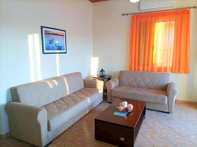 ואטי Lourantos Bayside Apartments מראה חיצוני תמונה